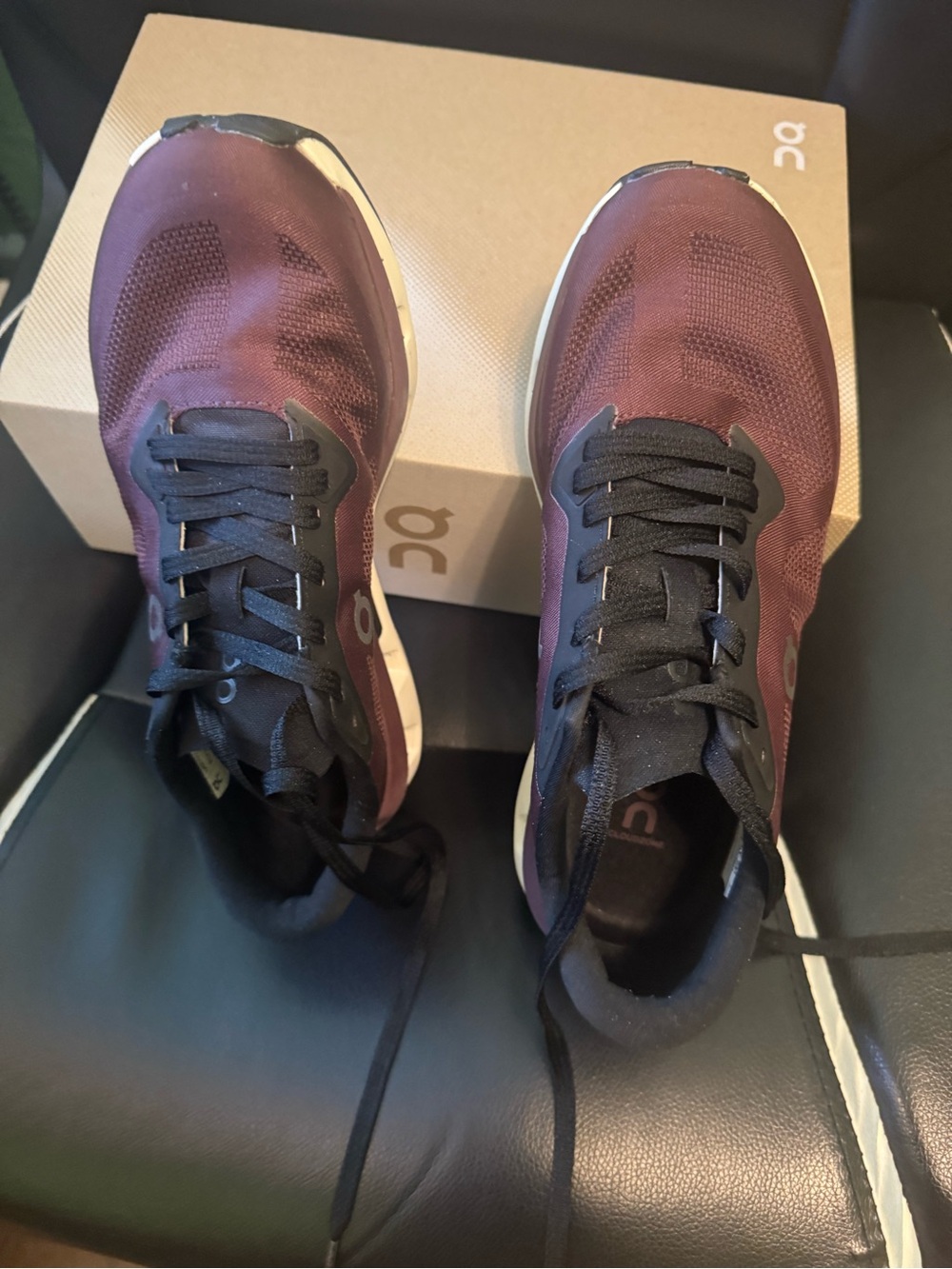 On Cloud Womens Cloud 6 Burgundy/Black Running Shoes